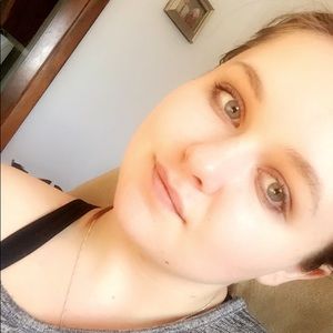 Meet your Posher, Riley